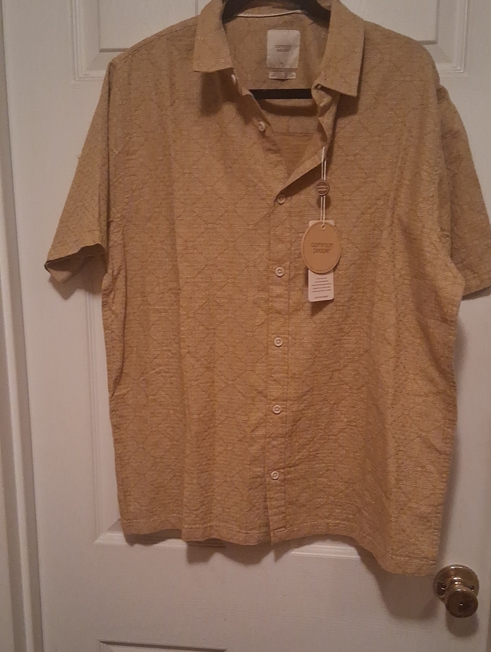 Common People Men’s Short-Sleeve Button-Up Shirt in Mustard Yellow Xl